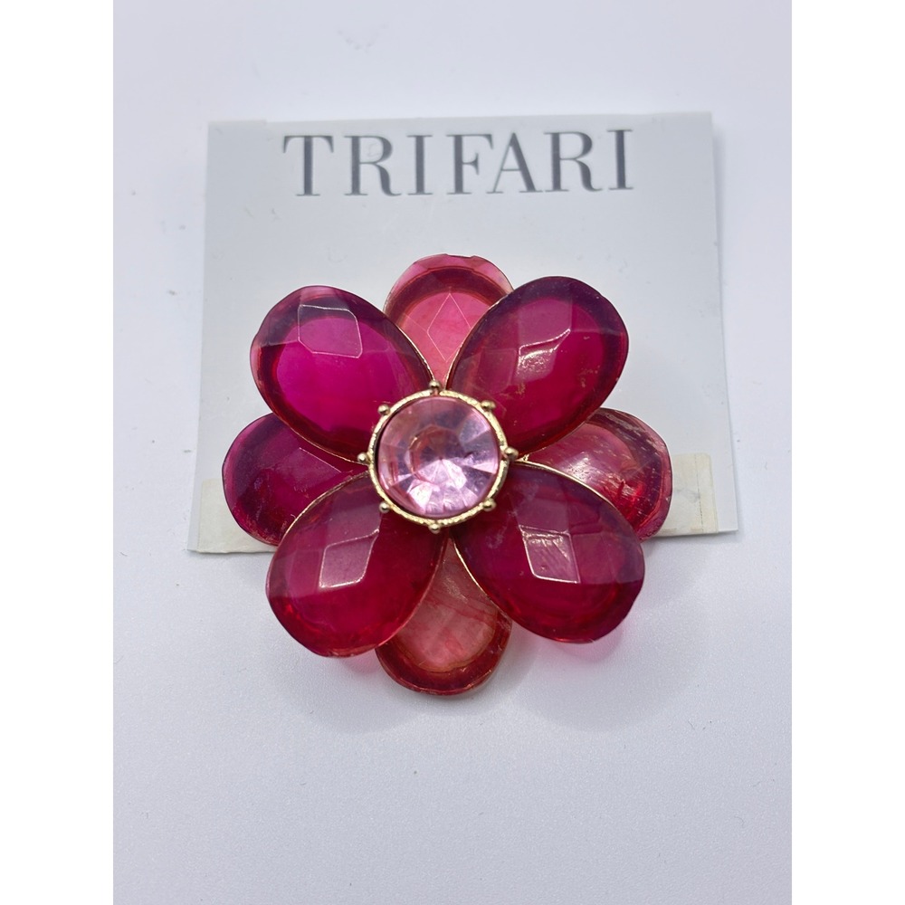 Trifari Pink Flower Brooch Gold Tone Magenta Fuchsia Petal Rhinestone Vintage